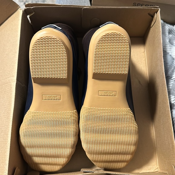 Sperry saltwater tan/navy rain boots - Picture 2 of 4